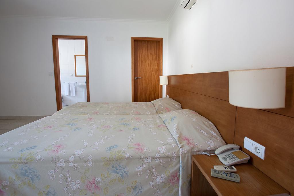 Hotel Solmar Calheta  部屋 写真